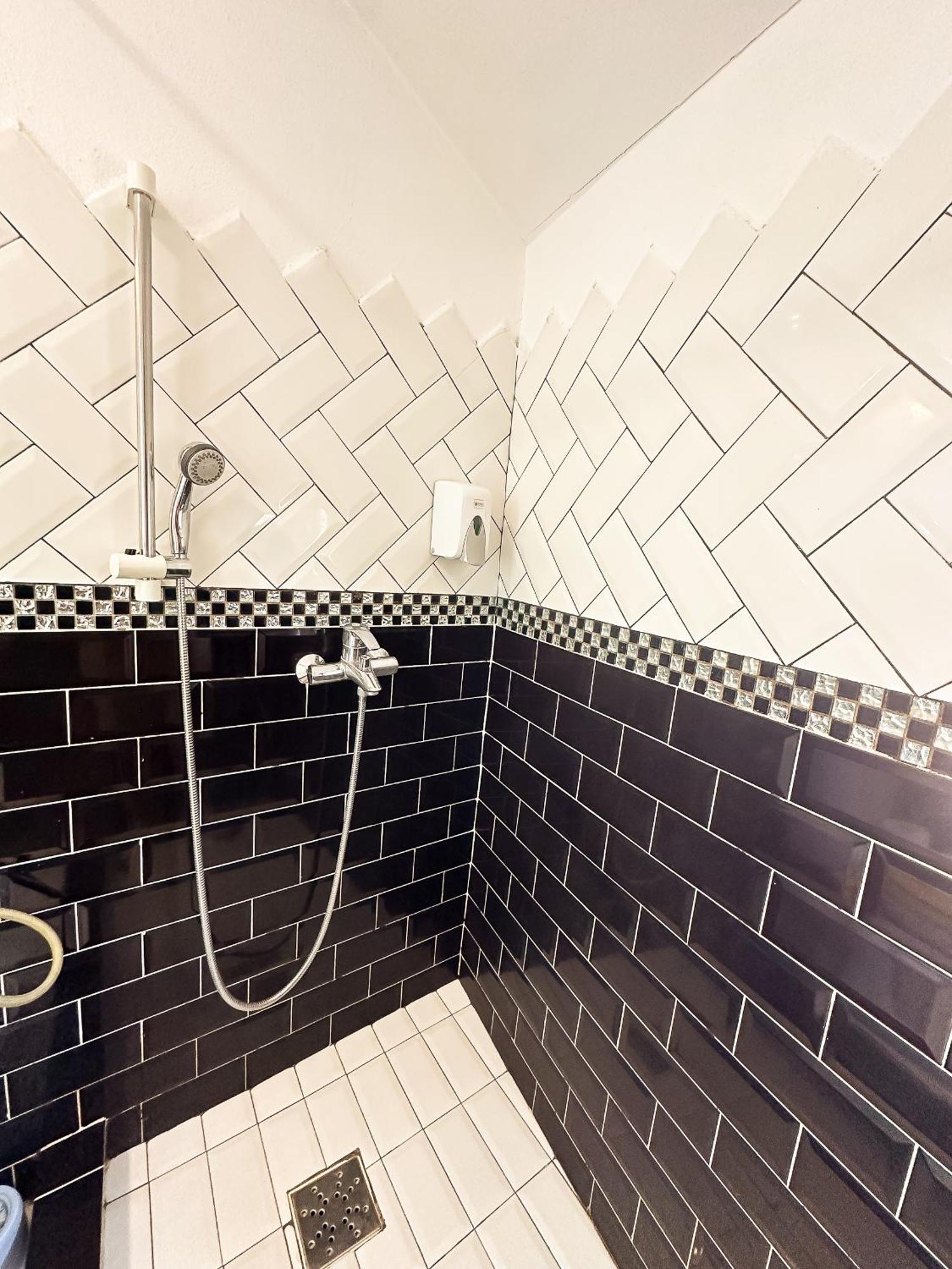 The Vintage - Wonderful Apartment In Best Location Craiova Eksteriør billede