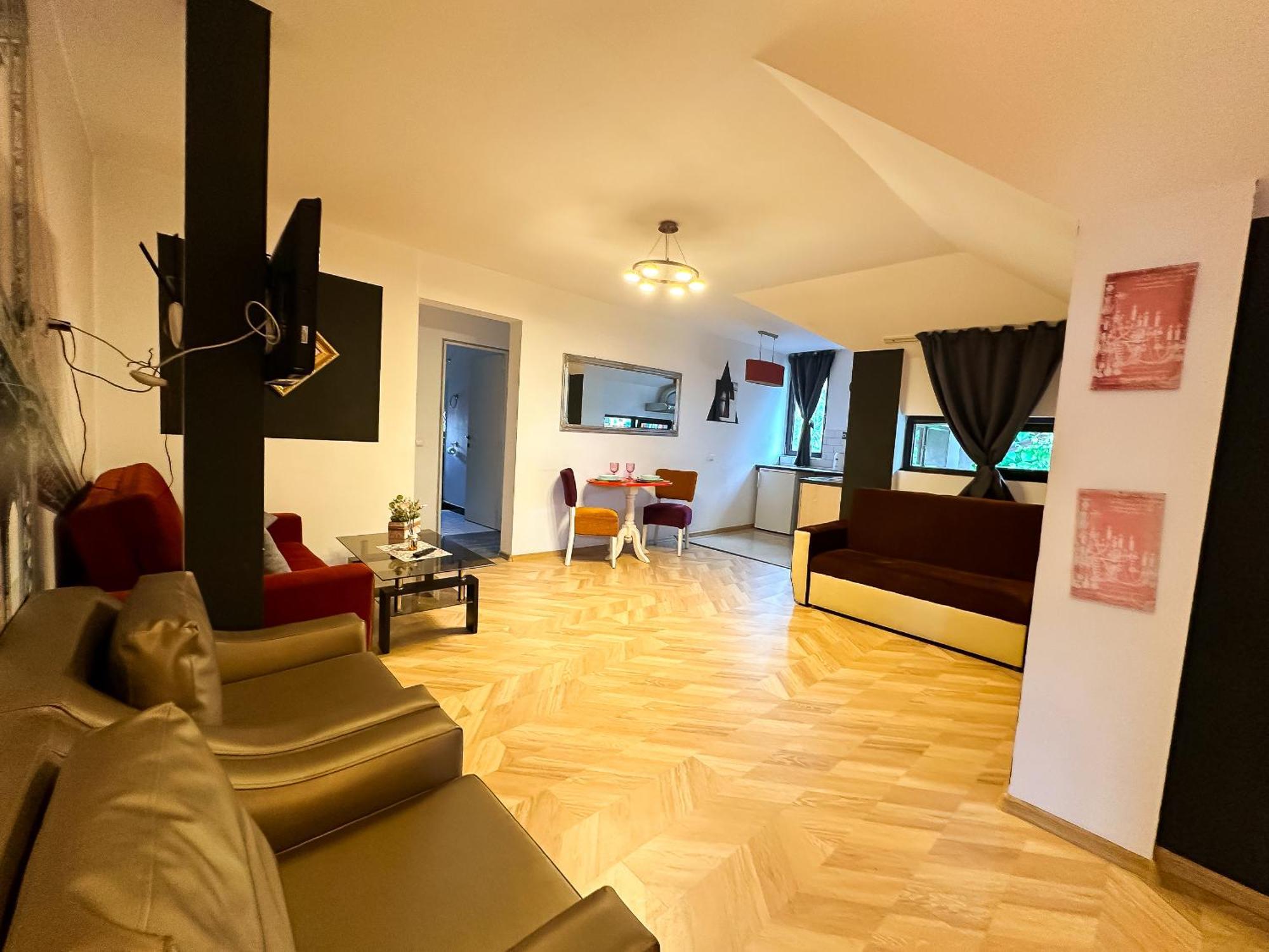 The Vintage - Wonderful Apartment In Best Location Craiova Eksteriør billede